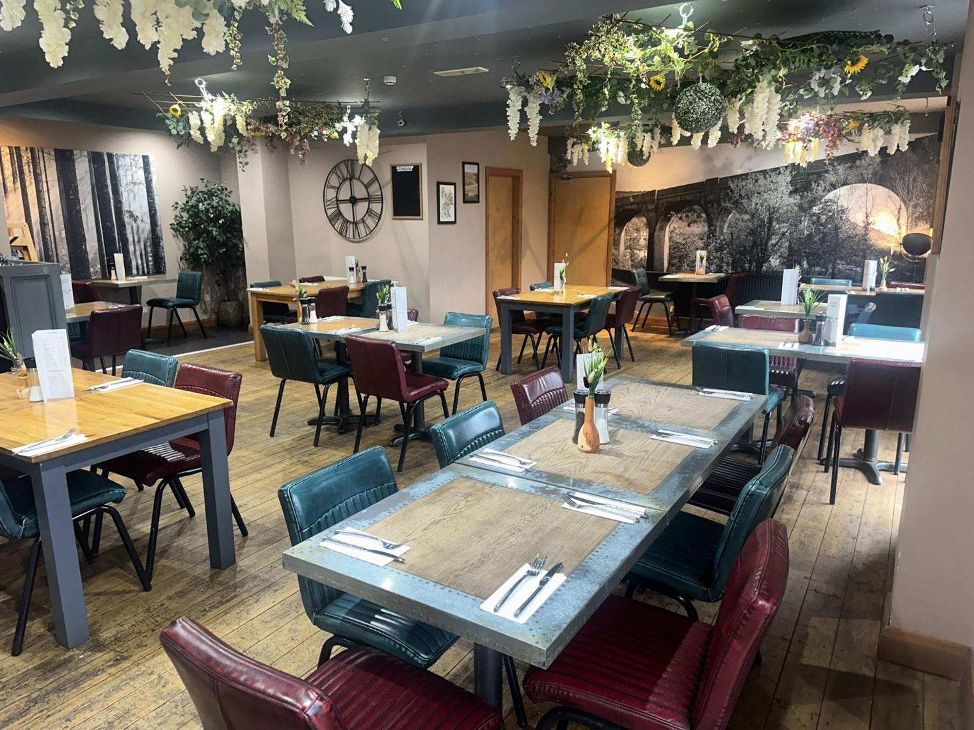Afan Lodge Порт Толбът Екстериор снимка