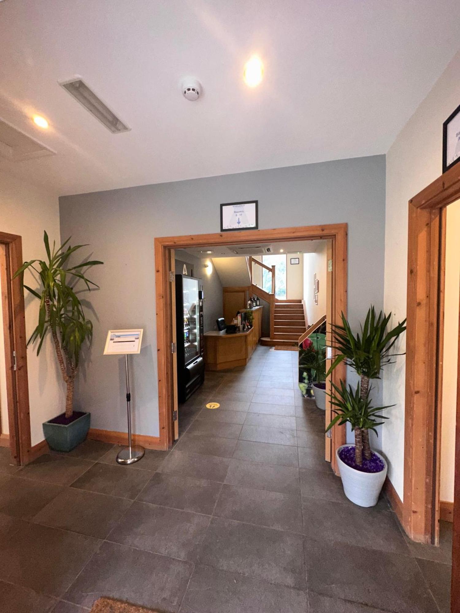 Afan Lodge Порт Толбът Екстериор снимка