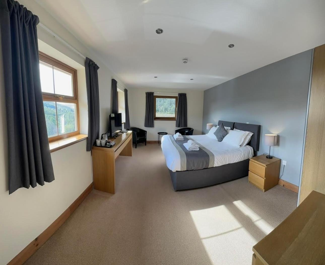 Afan Lodge Порт Толбът Екстериор снимка