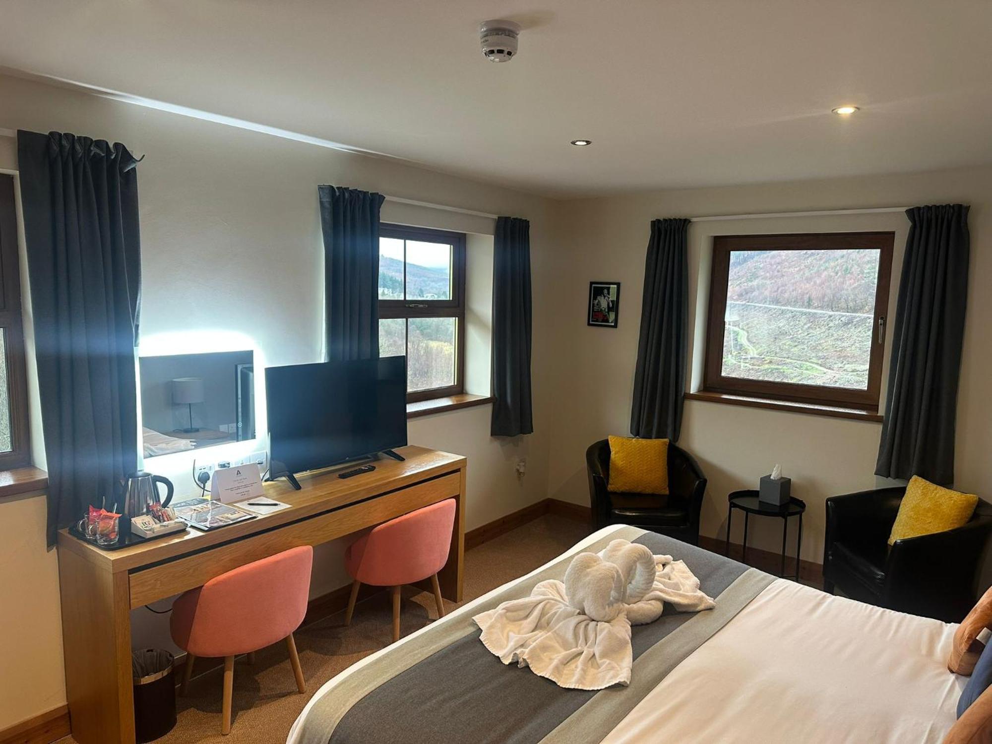 Afan Lodge Порт Толбът Екстериор снимка